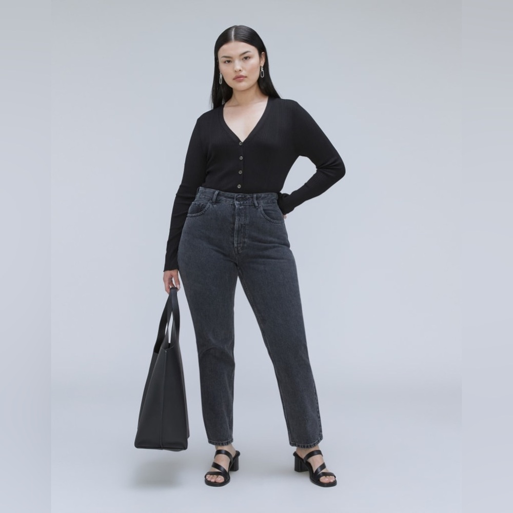 Everlane Womens The Curvy ’90s Cheeky® Jean  Washed Black Size 28 High Rise NWT